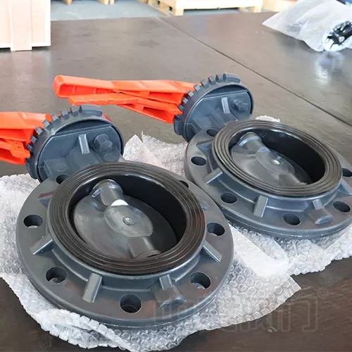 چه چیزی باعث می شود یک شیر پروانه PVC انتخاب ایده آل برای سیستم کنترل سیال شما باشد؟
