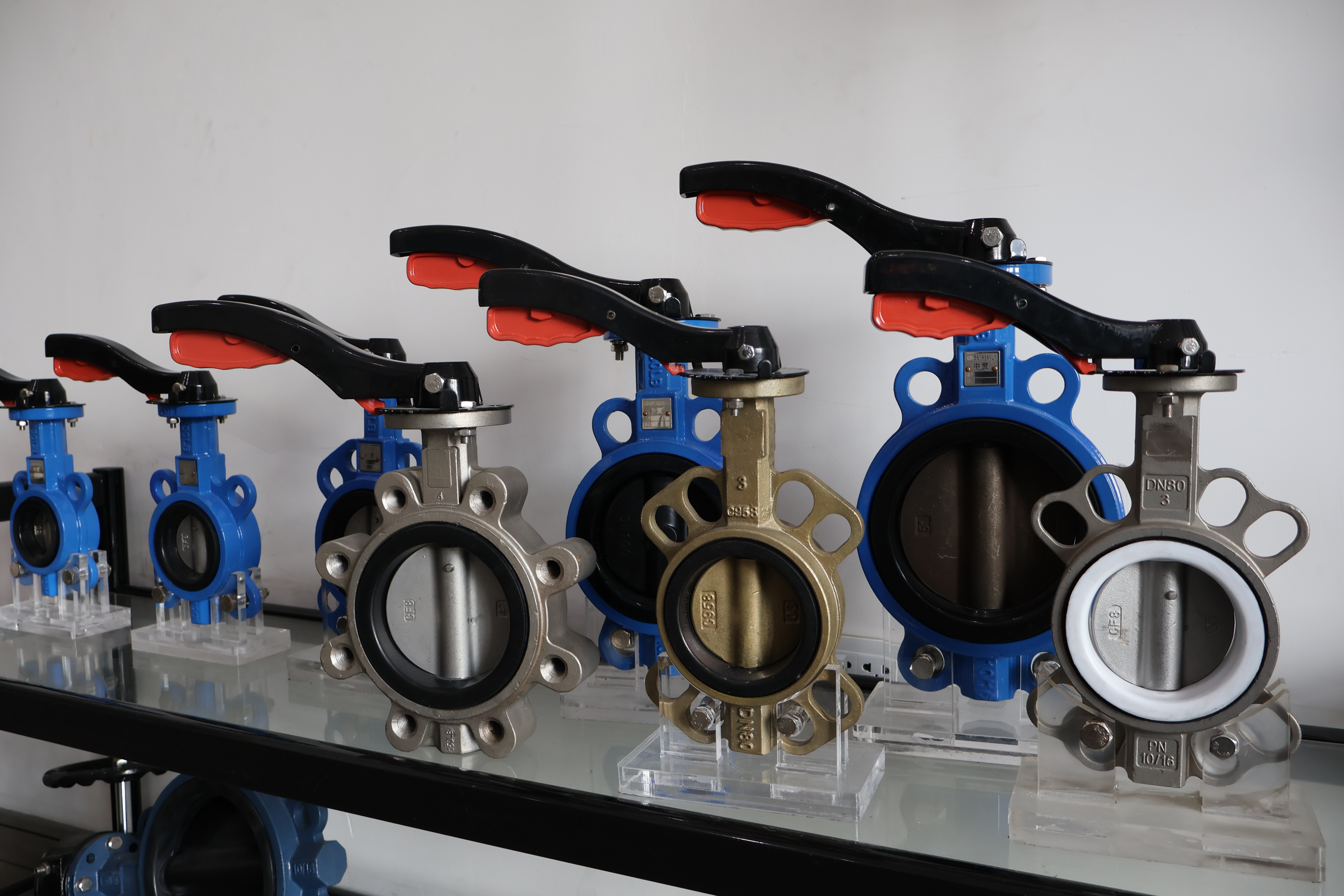 چیزهایی که هنگام خرید شیرآلات باید بدانید: پول خود را در تاریکی هدر ندهید!